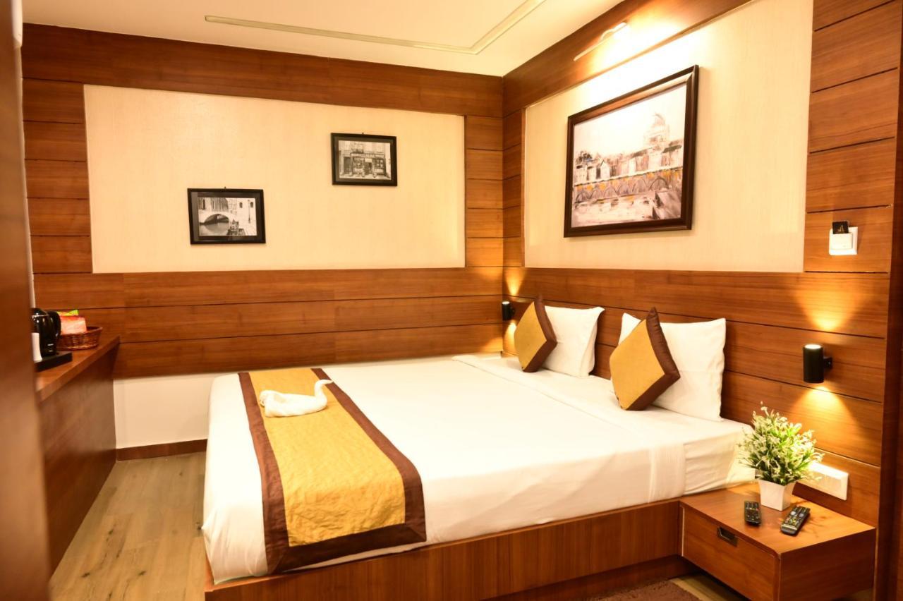 Danapur Hotel Silkhouse Premier מראה חיצוני תמונה
