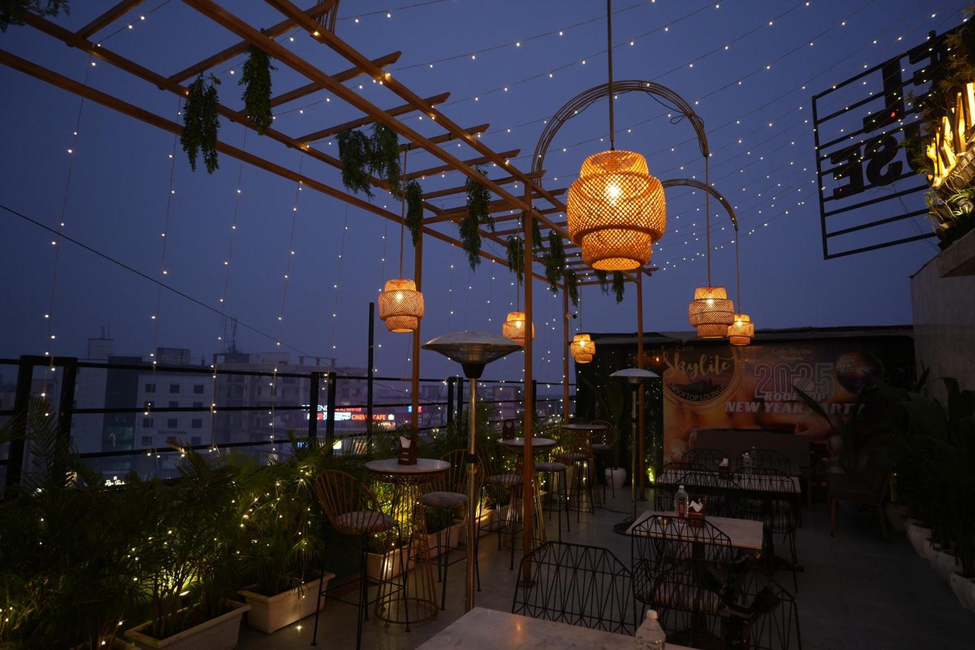 Danapur Hotel Silkhouse Premier מראה חיצוני תמונה