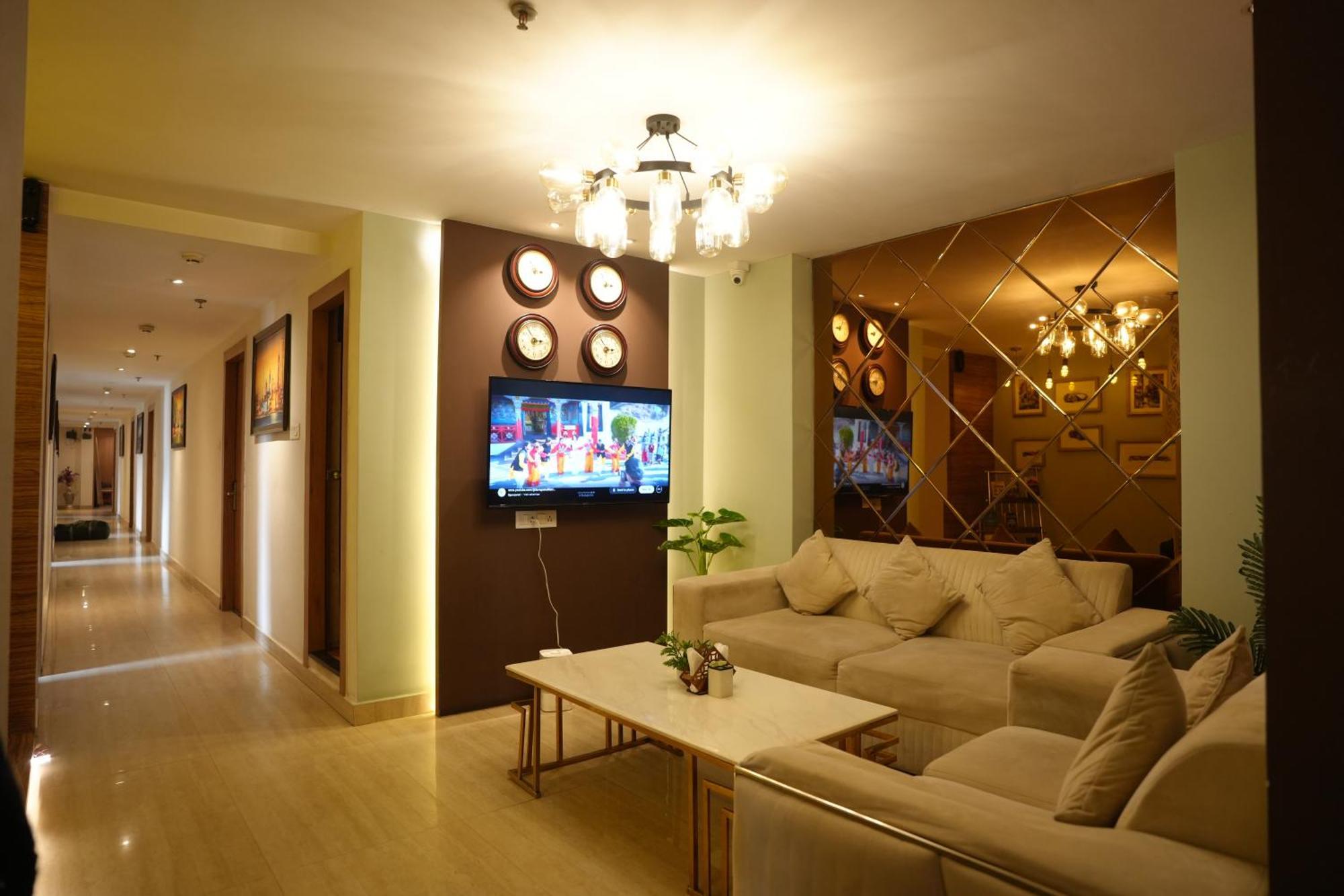 Danapur Hotel Silkhouse Premier מראה חיצוני תמונה