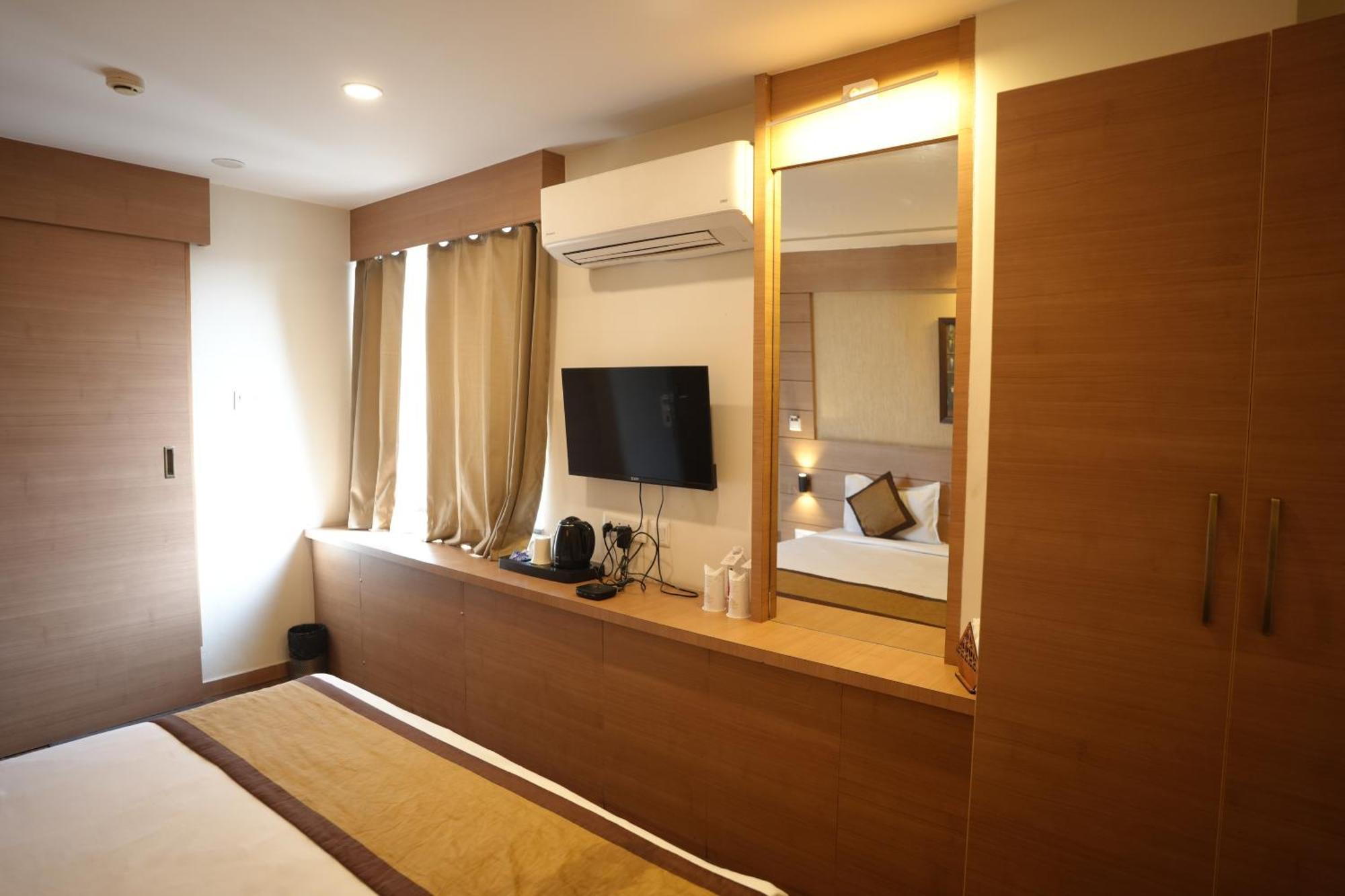 Danapur Hotel Silkhouse Premier מראה חיצוני תמונה