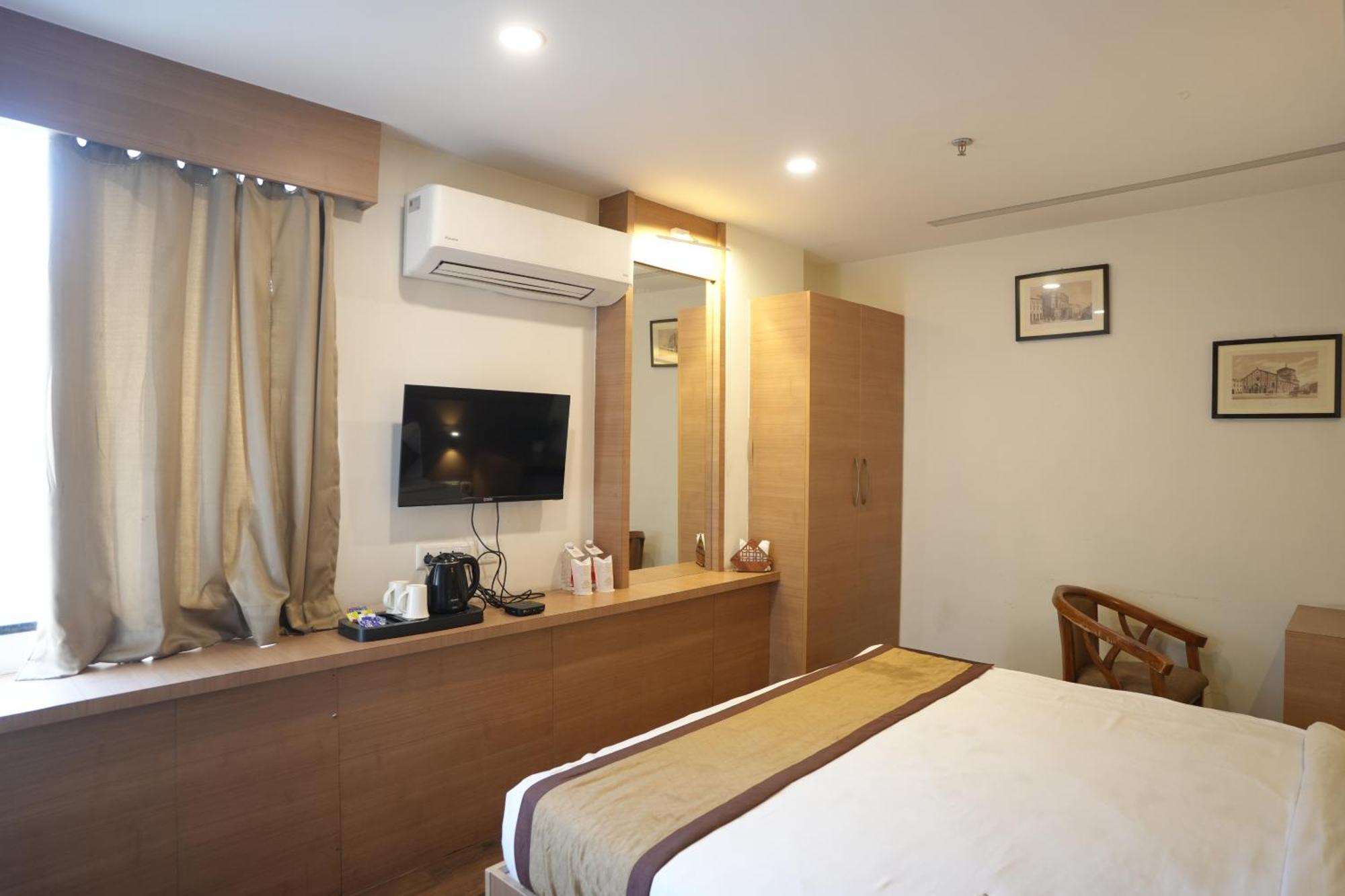 Danapur Hotel Silkhouse Premier מראה חיצוני תמונה