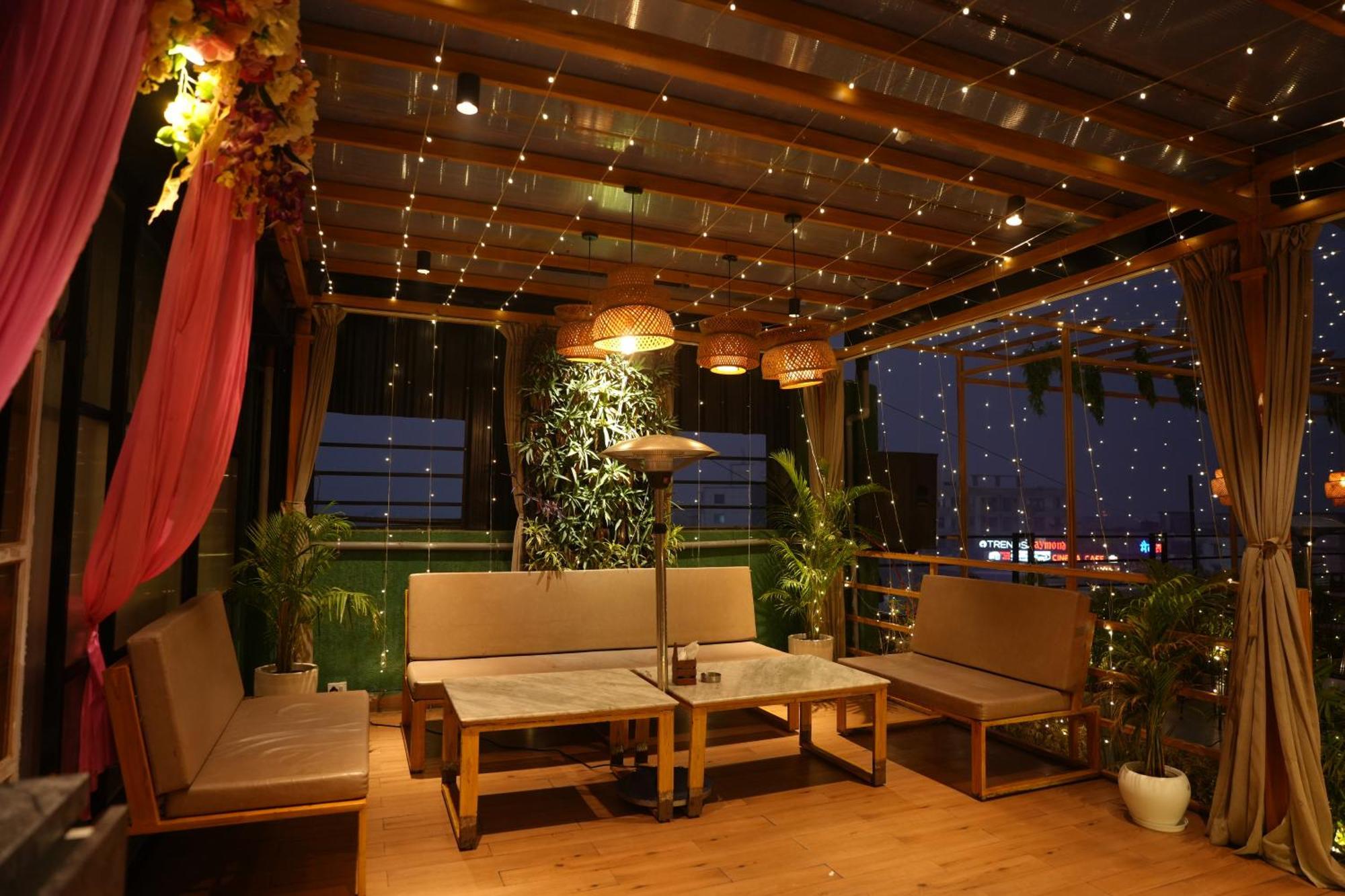 Danapur Hotel Silkhouse Premier מראה חיצוני תמונה